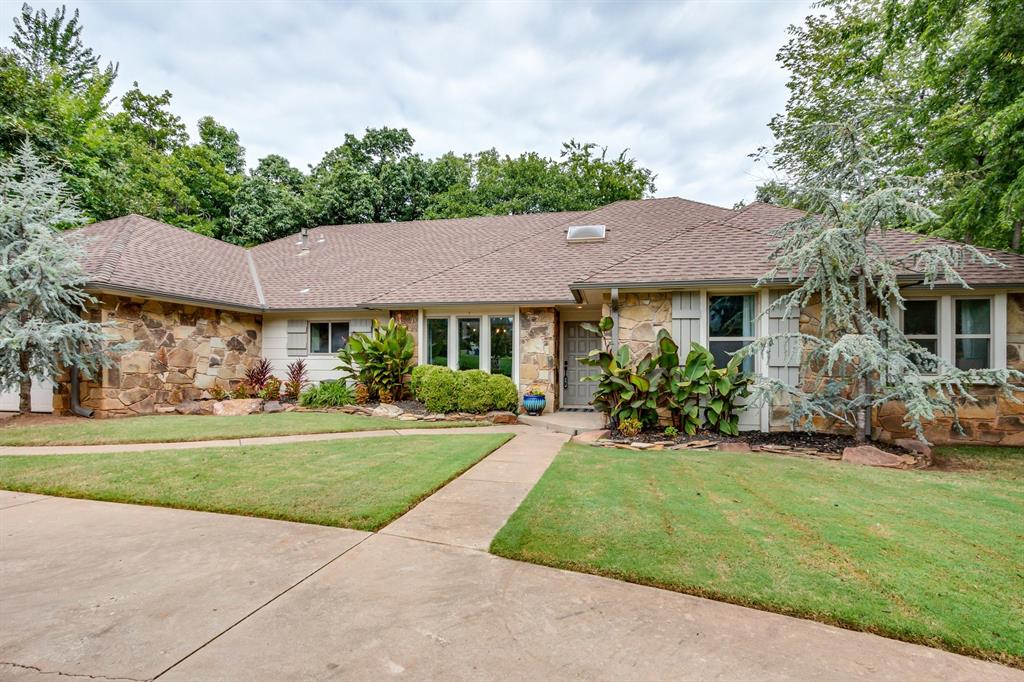 Sunny Brook Dr, Edmond, OK 73034