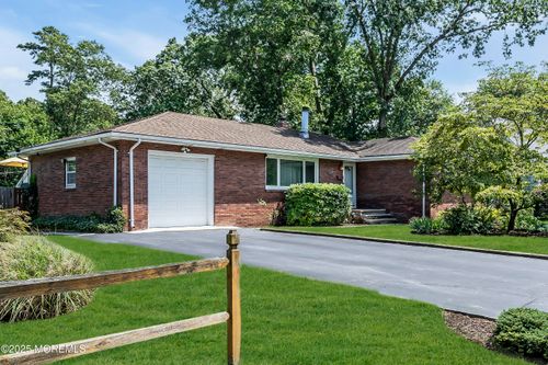 137 Wilson Ave, Spotswood, NJ, 08884-2165 | Card Image