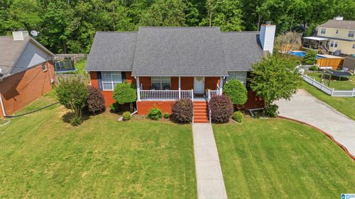 9605 Kourtny Way, Warrior, AL, 35180-3062 | Card Image
