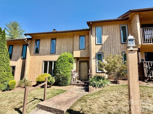 103 Pebble Creek Dr, Asheville, NC, 28803-3257 | Card Image