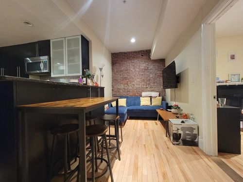 2-1203 Beacon St, Brookline, MA, 02446 | Card Image