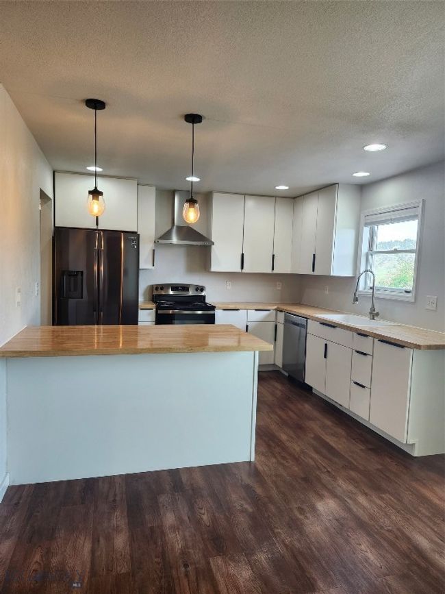 1421 Bluebird Ln, House other with 3 bedrooms, 2 bathrooms and null parking in Bozeman MT | Image 16