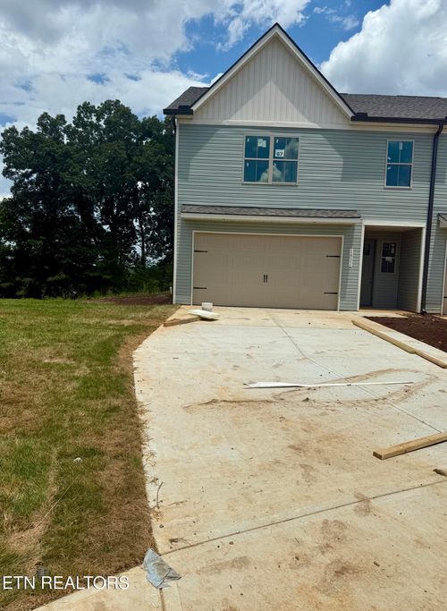 1832 Bennett Village Dr, Maryville, TN, 37804 | Card Image