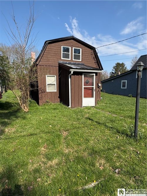 22 Olive Ave, Lakewood, NY, 14750-1549 | Card Image