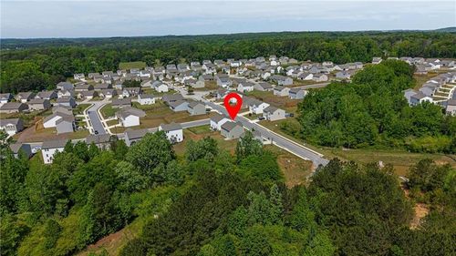 68 Meriwether Dr, Villa Rica, GA, 30180-7272 | Card Image