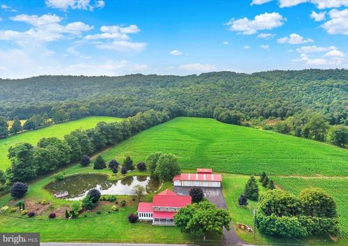 7345 Horse Valley Rd, East Waterford, PA, 17021-7024 | Card Image