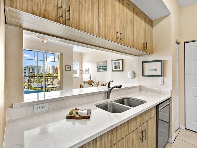 cambria quartz counters | Image 9