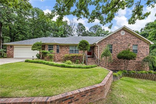 123 Hillcrest Dr, Russellville, AR, 72802 | Card Image