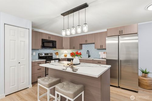 unit-b103-700 Front St S, Issaquah, WA, 98027-4221 | Card Image