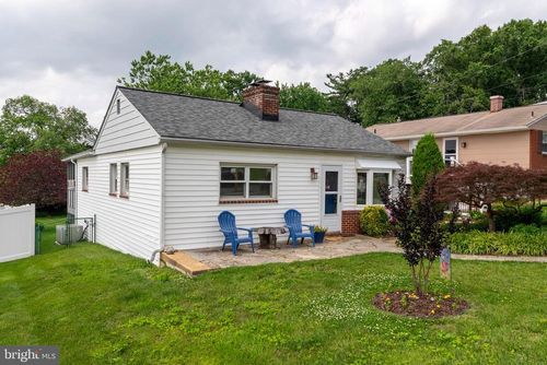 7930 Rolling View Ave, Nottingham, MD, 21236-3637 | Card Image