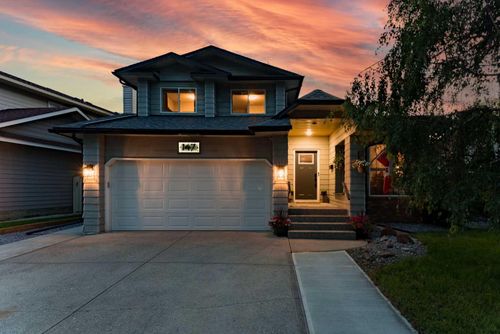 147 Midpark Dr Se, Calgary, AB, T2X2J2 | Card Image