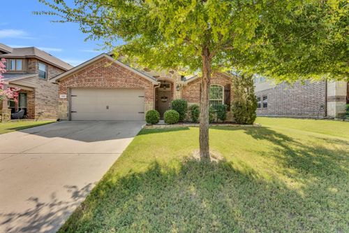 808 Silverthorne Drive, Burleson, TX, 76028 | Card Image