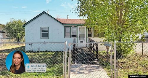 906 11th St, Wheatland, WY, 82201-2628 | Card Image