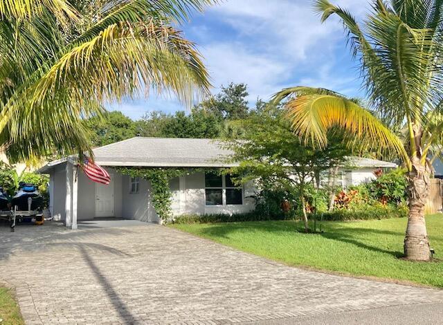 Berkshire Ave, Jupiter, FL 33469
