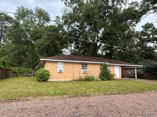 915 Caldwell St, Jasper, TX, 75951-4607 | Card Image