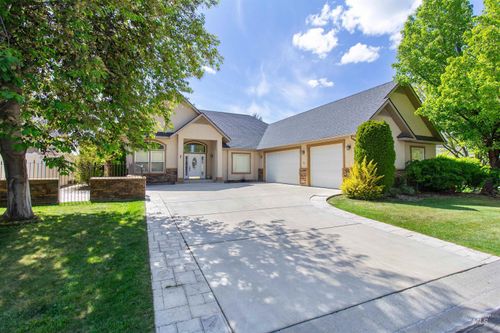 1861 Canyon Park Ct, Twin Falls, ID, 83301-3094 | Card Image
