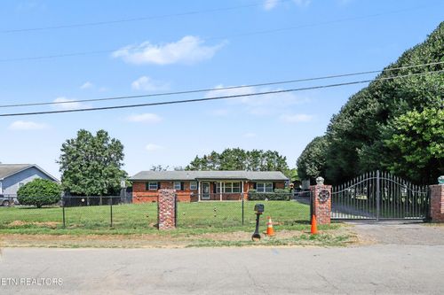 912 Royal Ave, Seymour, TN, 37865 | Card Image
