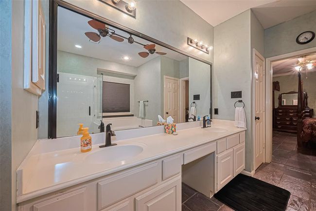 15014 Redbud Leaf Ln, House other with 4 bedrooms, 2 bathrooms and 3 parking in Cypress TX | Image 40