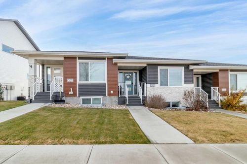 4070 Ryders Ridge Blvd, Sylvan Lake, AB, T4S0T5 | Card Image