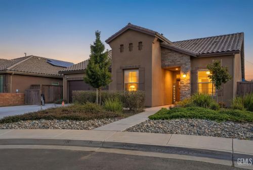 9407 Laurelwood Ct, Shafter, CA, 93263-9654 | Card Image