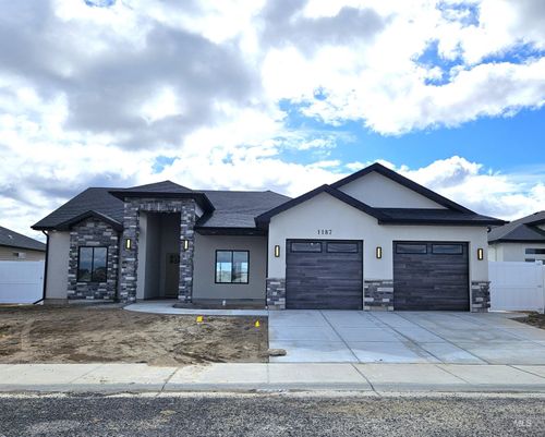 1187 Crestview Dr, Twin Falls, ID, 83301-6759 | Card Image