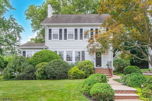 2 Inness Pl, Glen Ridge, NJ, 07028-1604 | Card Image