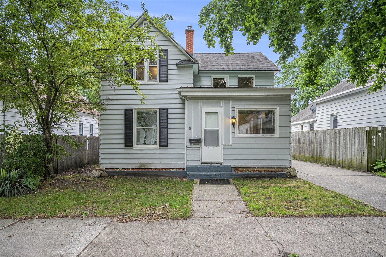 18th St, Holland, MI 49423