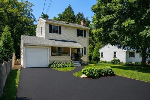 18 Lodge Rd, Wayland, MA, 01778-4348 | Card Image