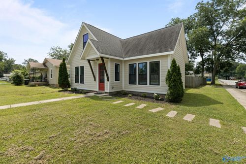 2715 6th Ave Sw, Huntsville, AL, 35805-3754 | Card Image
