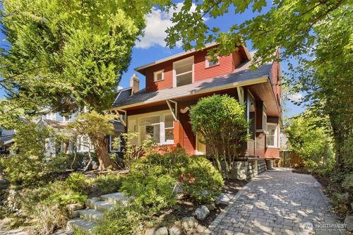 5246 12th Avenue Ne, Seattle, WA, 98105 | Card Image