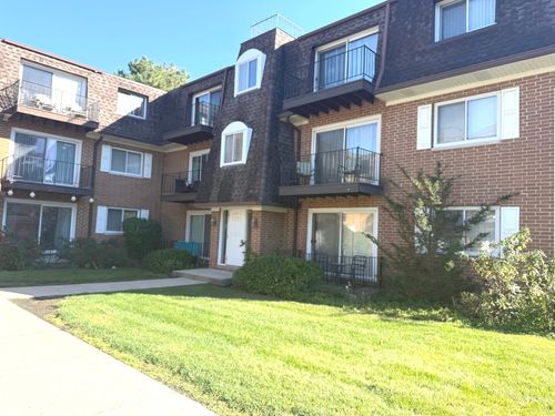 2a-1905 Golf Rd, Mount Prospect, IL, 60056-4066 | Card Image