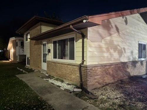 108 Algonquin St, Park Forest, IL, 60466-1425 | Card Image