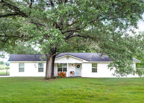2103 Holly St, East Bernard, TX, 77435-8488 | Card Image
