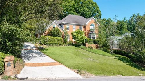 1143 Byrnwyck Rd Ne, Brookhaven, GA, 30319-1652 | Card Image