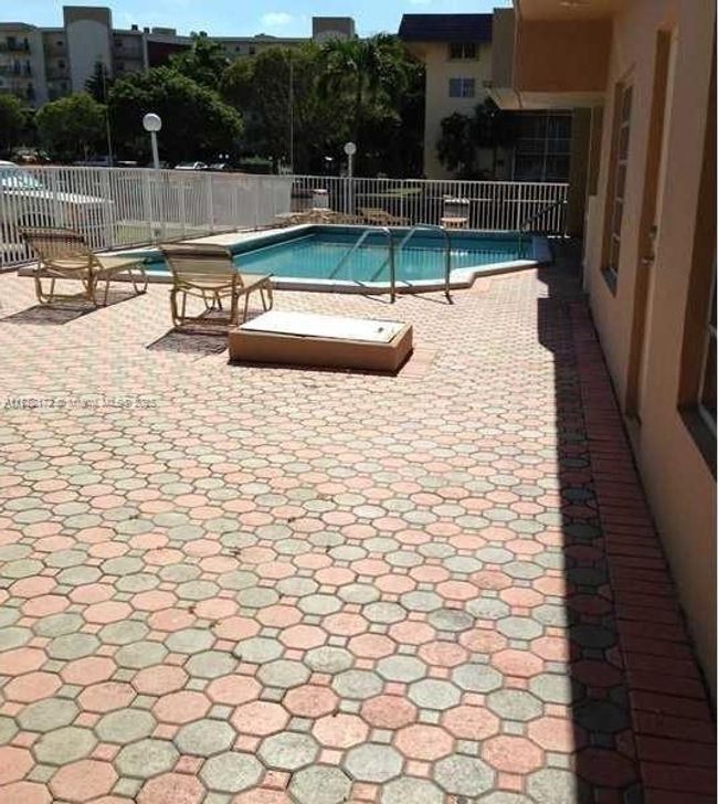 APT-412 - 3860 Ne 170 Th St, Condo with 2 bedrooms, 2 bathrooms and null parking in North Miami Beach FL | Image 26