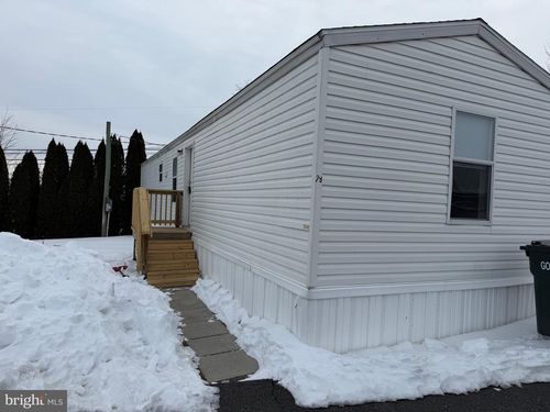 29 Hilltop Ave, Akron, PA, 17501-1472 | Card Image