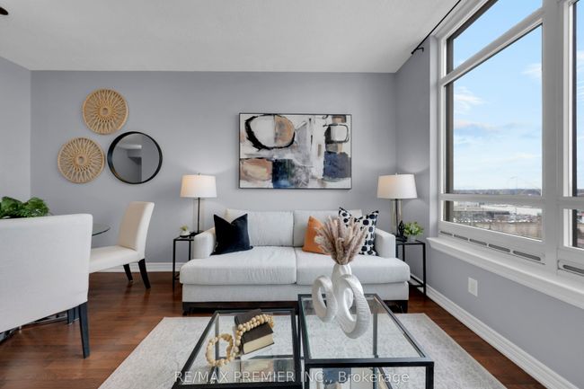 1003 - 9245 Jane St, Condo with 2 bedrooms, 2 bathrooms and null parking in Vaughan ON | Image 17
