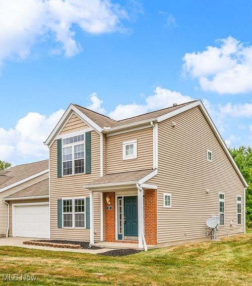 37 Eastpointe Dr, Tallmadge, OH, 44278-2534 | Card Image