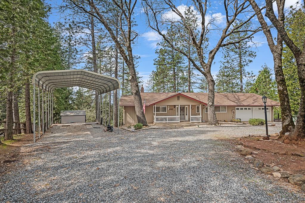 Residential in Pine Grove 3