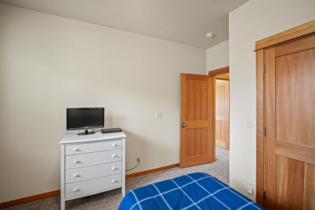 39-web-or-mls-24 Fremont Crossing-39 | Image 37