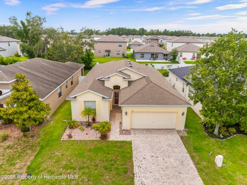 185 Fairmont Dr, Spring Hill, FL, 34609-2027 | Card Image