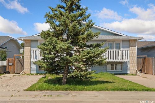 116 (114) Hall Cres, Saskatoon, SK, S7L7G6 | Card Image