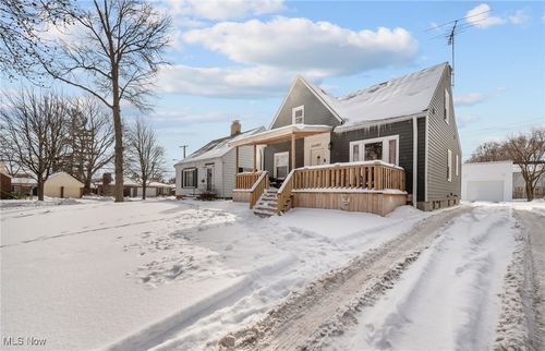 14407 Hollywood Ave, Cleveland, OH, 44111-1342 | Card Image