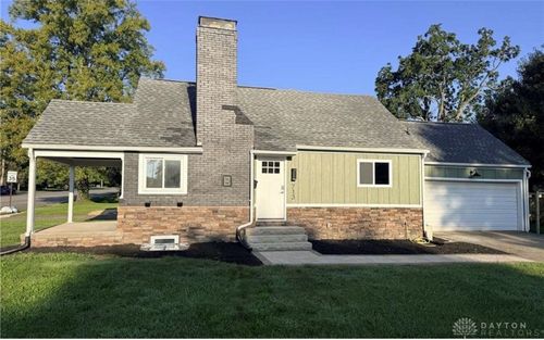 713 E Dorothy Ln, Kettering, OH, 45419-1927 | Card Image