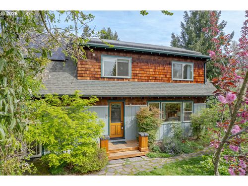 2455 Emerald Aly, Eugene, OR, 97403-1573 | Card Image