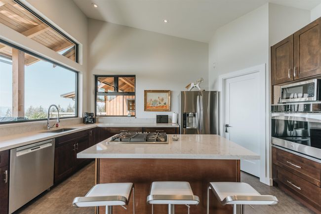2247 Pixton Rd, House other with 3 bedrooms, 3 bathrooms and 6 parking in Roberts Creek BC | Image 13