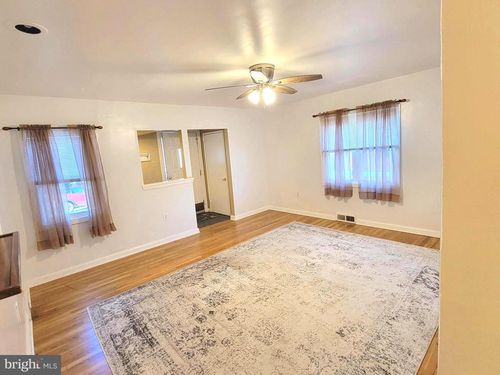 426 Grant Ave, DOWNINGTOWN, PA, 19335-3014 | Card Image