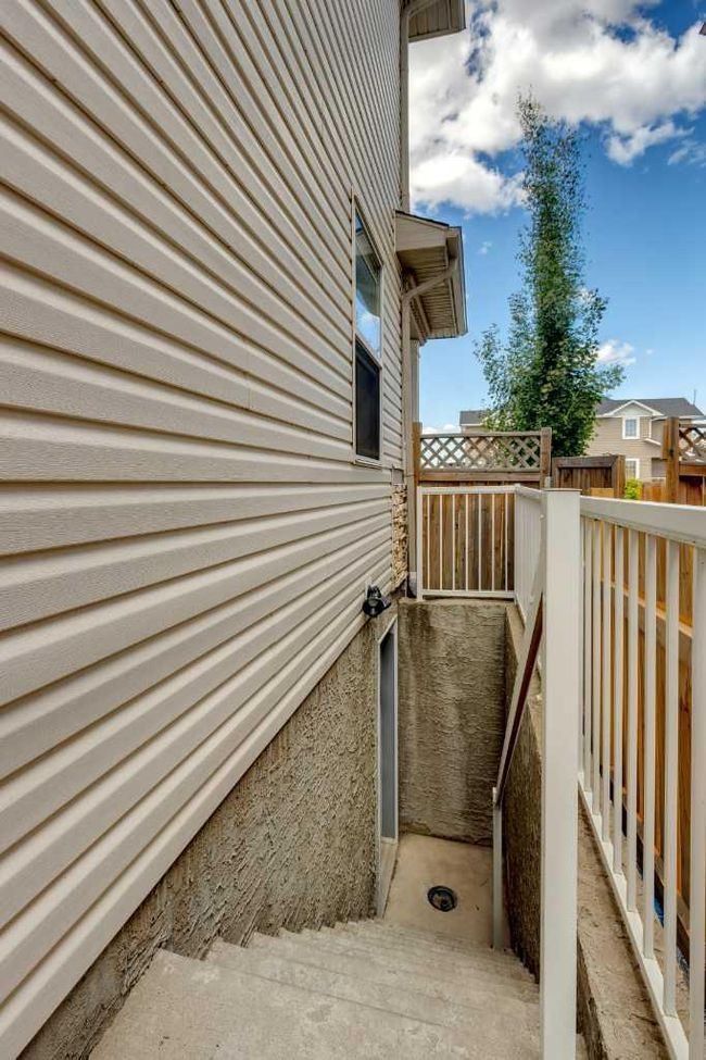 803 Taradale Dr Ne, House detached with 4 bedrooms, 3 bathrooms and 3 parking in Calgary AB | Image 36
