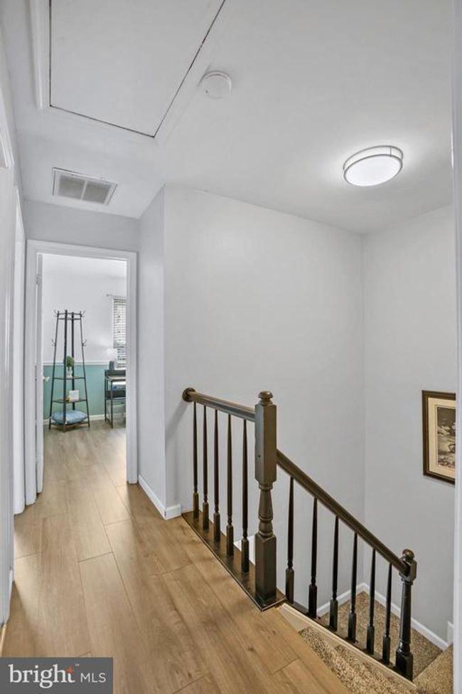 894 Smartts Ln Ne, Townhouse with 3 bedrooms, 3 bathrooms and null parking in LEESBURG VA | Image 12