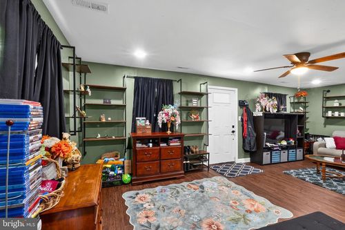 117 E Pall Mall St, WINCHESTER, VA, 22601-4530 | Card Image